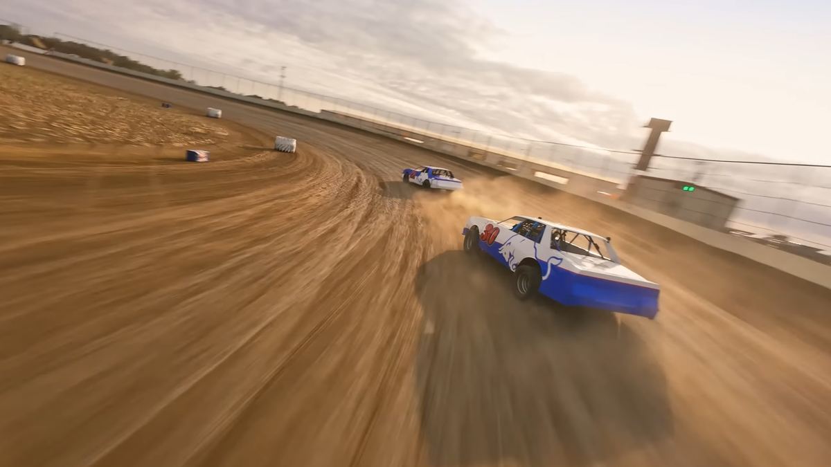 What Happens When You Pit Two F1 Drivers Against Each Other On A Dirt Short Track?