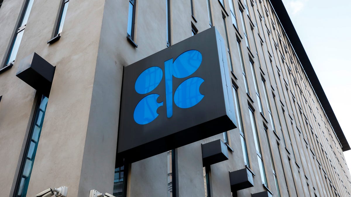 Angola Is Leaving OPEC Oil Cartel After 16 Years After Dispute Over ...