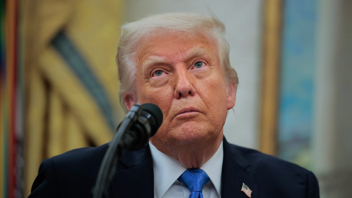 Trump threatens Apple with 25% tariffs if it doesn't make iPhones in America
