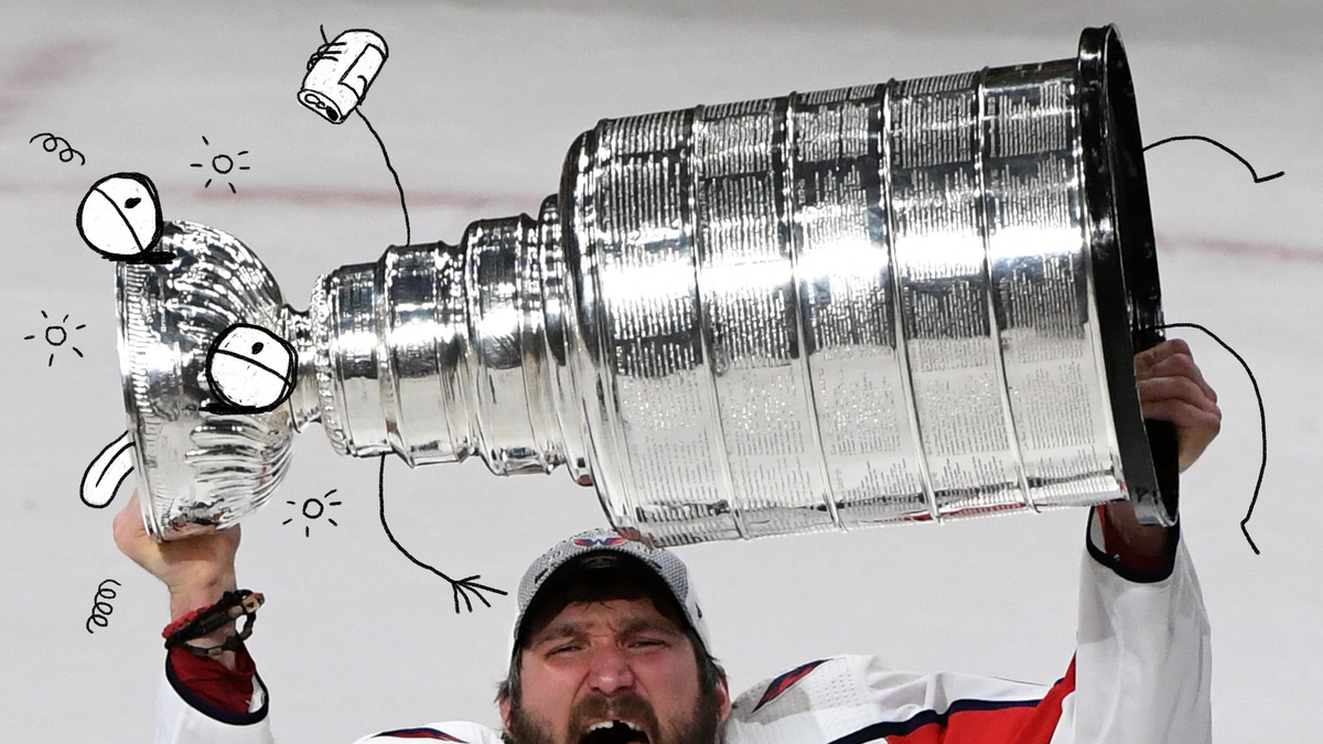 Ovechkin strolled through MGM with Stanley Cup after #nocaps promotion