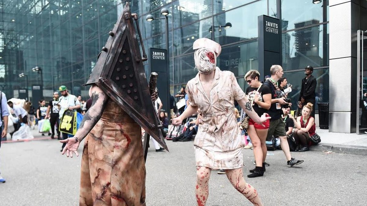 Silent Hill Pyramid Head and the Faceless Nurse Costume