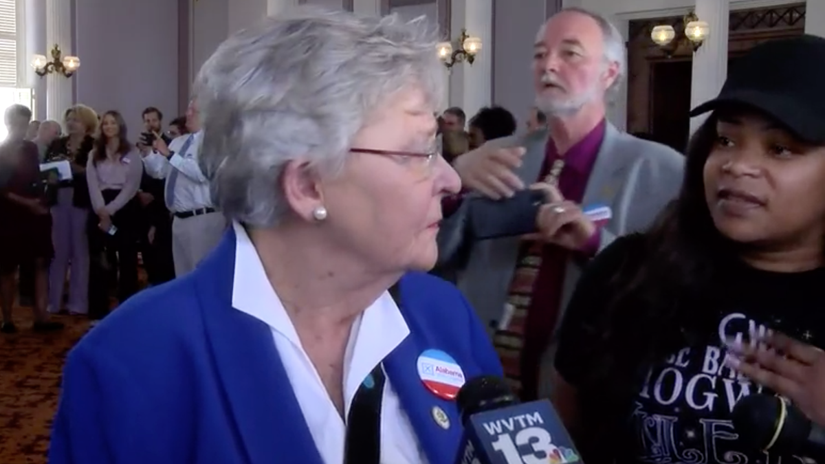 Nathaniel Woods' Sister Confronts Alabama Gov. Kay Ivey: 'You Killed My ...