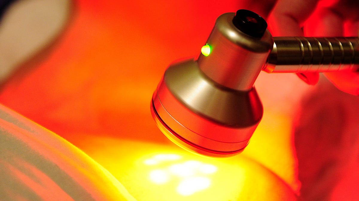 Study: Staring at deep red light can significantly improve declining  eyesight