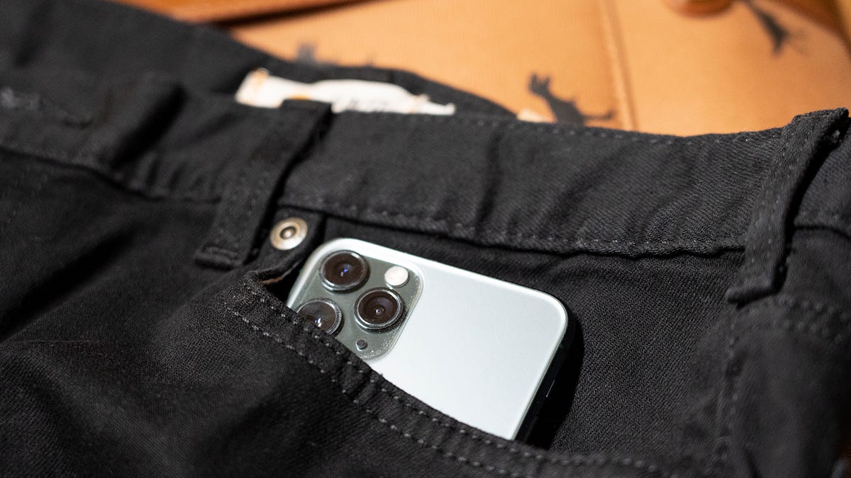 Cell Phone Pockets for Women - Clothing Lacks Pockets - You Need