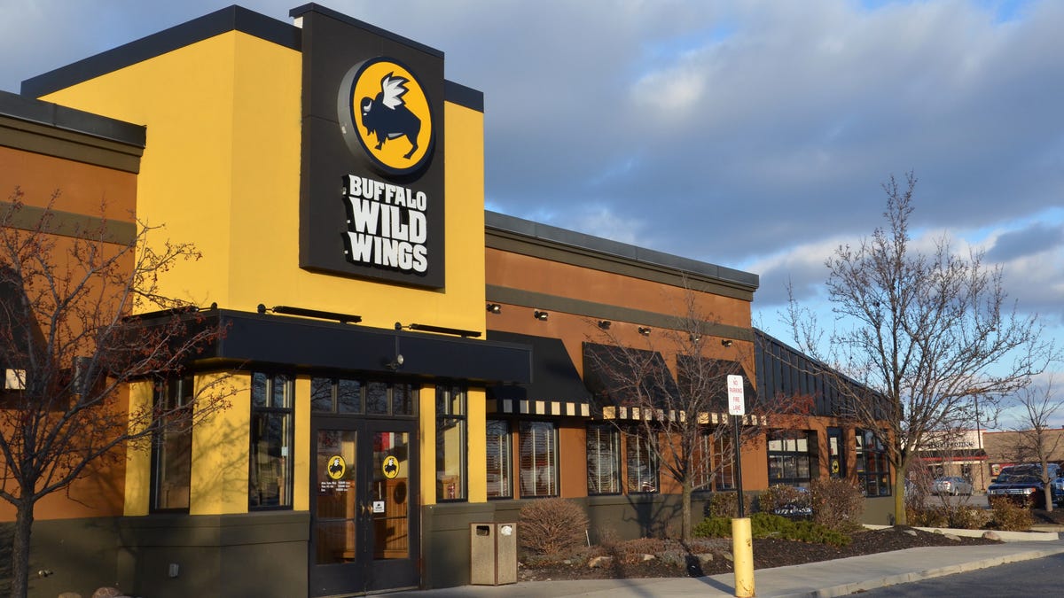 Buffalo Wild Wings Employees Fired After Racist Seating Incident