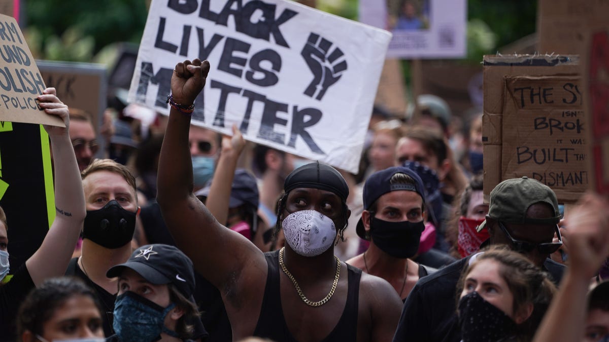 California Sheriff's Office Employee Caught Vandalizing BLM Sign