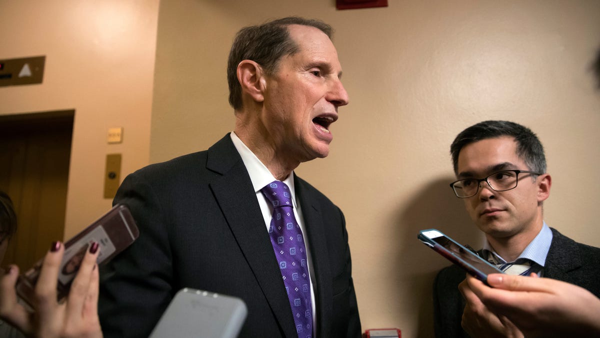 Wyden Blasts Senate Russia Report For Failing To Back 'Mandatory ...