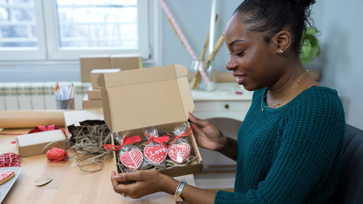 How to Ship Baked Goods: A Comprehensive Guide