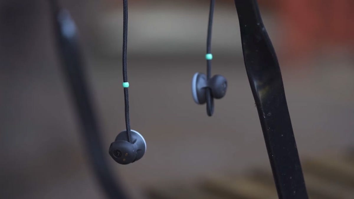 Los nuevos auriculares de Google permiten la traducción de idiomas simultánea