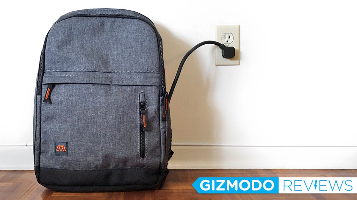The Gadget-Charging MOS Pack Is My New Favorite Travel Companion