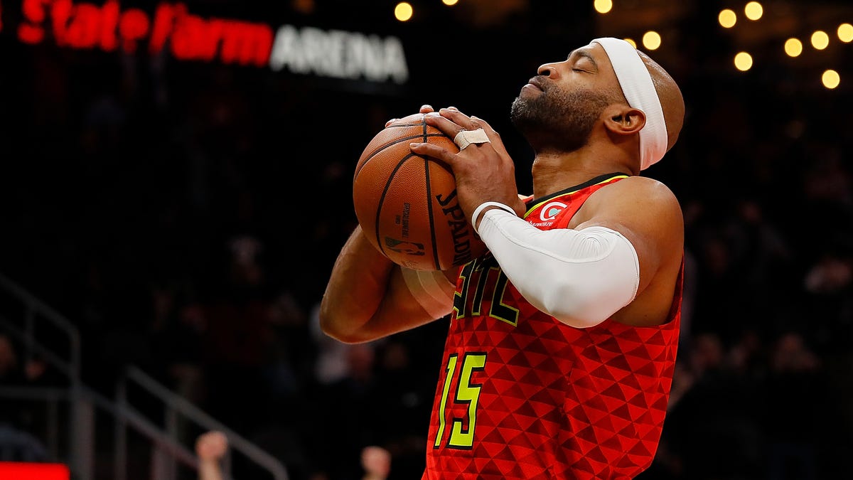 Vince Carter doesn't want the spotlight in his NBA-record season