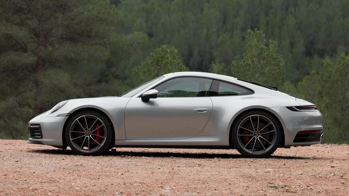 Porsche Only Produces Two Identical 911s Per Year: Report