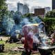 Image for Les «&#xa0;roux&#xa0;» ou les «&#xa0;roux blancs&#xa0;» sont invités au «&#xa0;Black&#xa0;Cookout&#xa0;», mais voici quelques règles de base