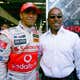 Image for Lewis Hamiltons Vater tut bei einem F1-Rennen das Undenkbare und das Internet kann nicht genug davon bekommen