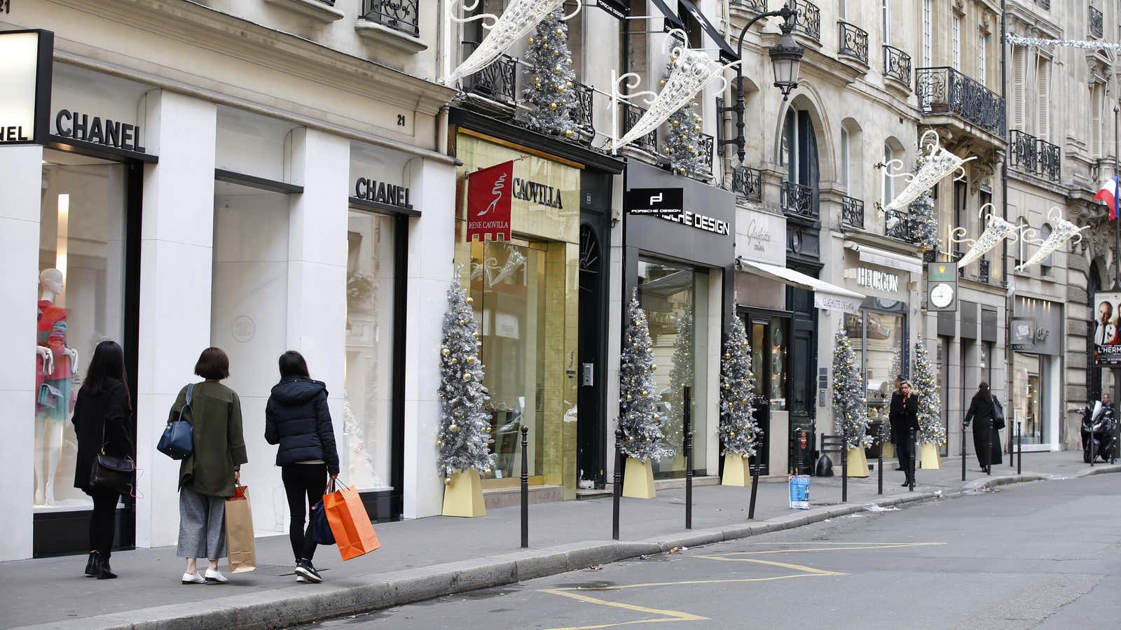 Paris’ normally busy Rue du Faubourg Saint-Honore, empty after the attacks in Nov. 2015.