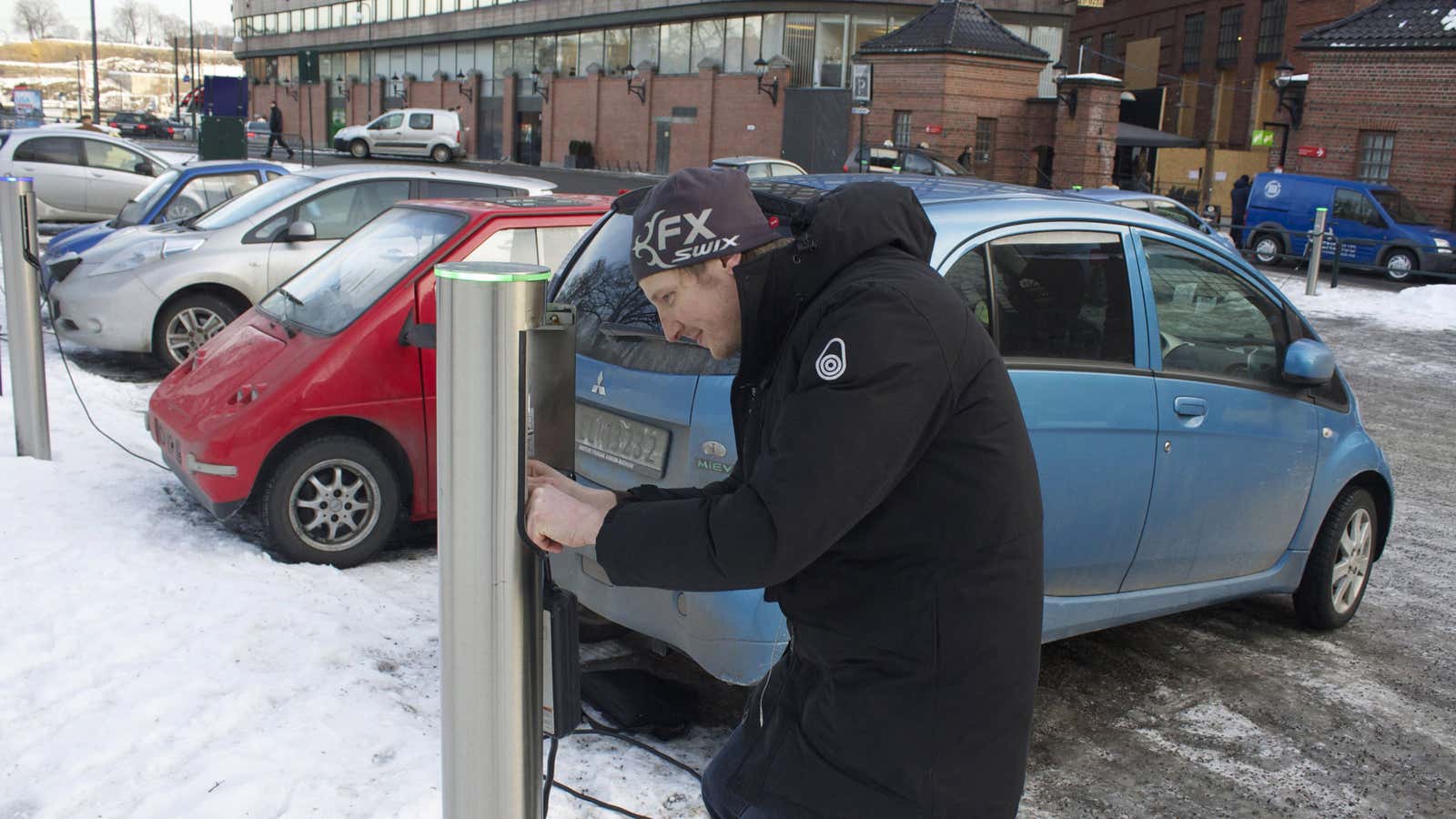 You have to wake up pretty early in the morning to get a charging spot.