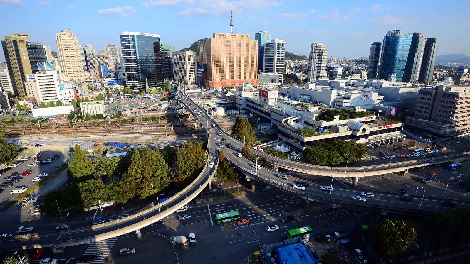 A soon-to-be-leafy overpass.