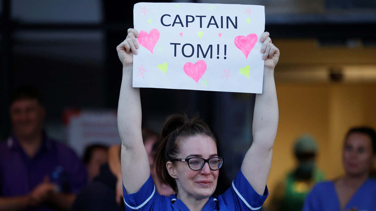 An NHS worker thanks Captain Tom