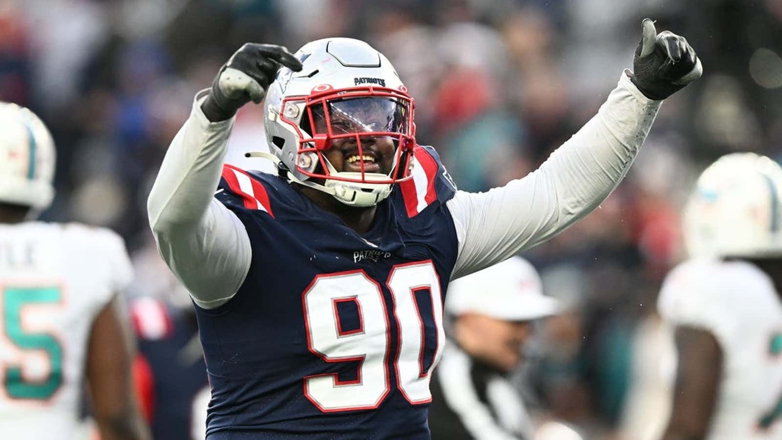 Image for Patriots sign DT Christian Barmore to $92M extension