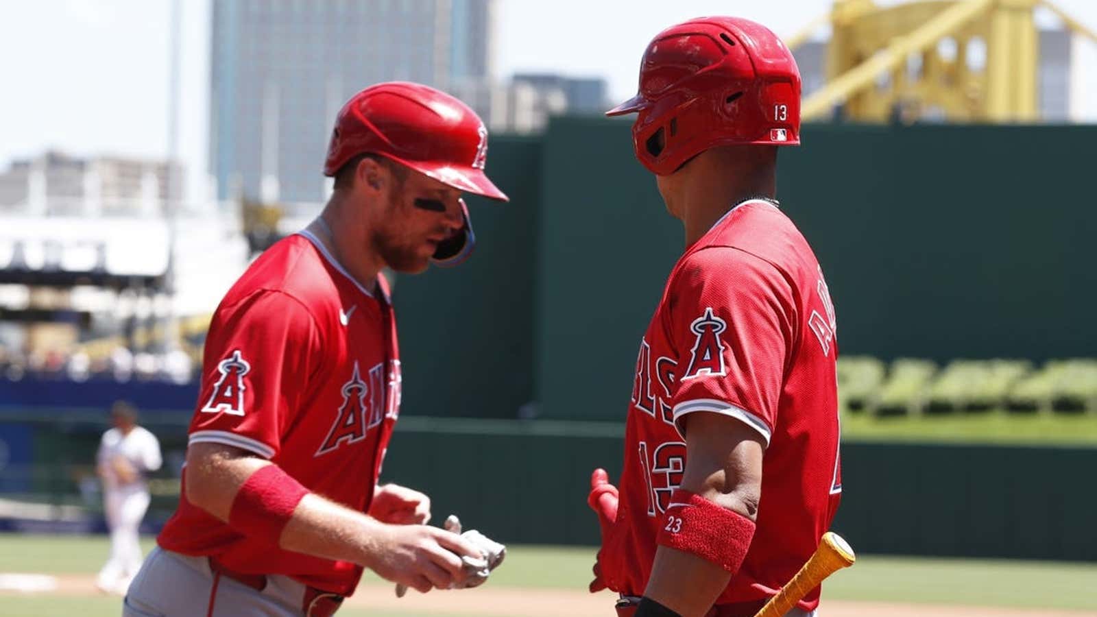 Image for Angels 1B Brandon Drury exits with hamstring injury