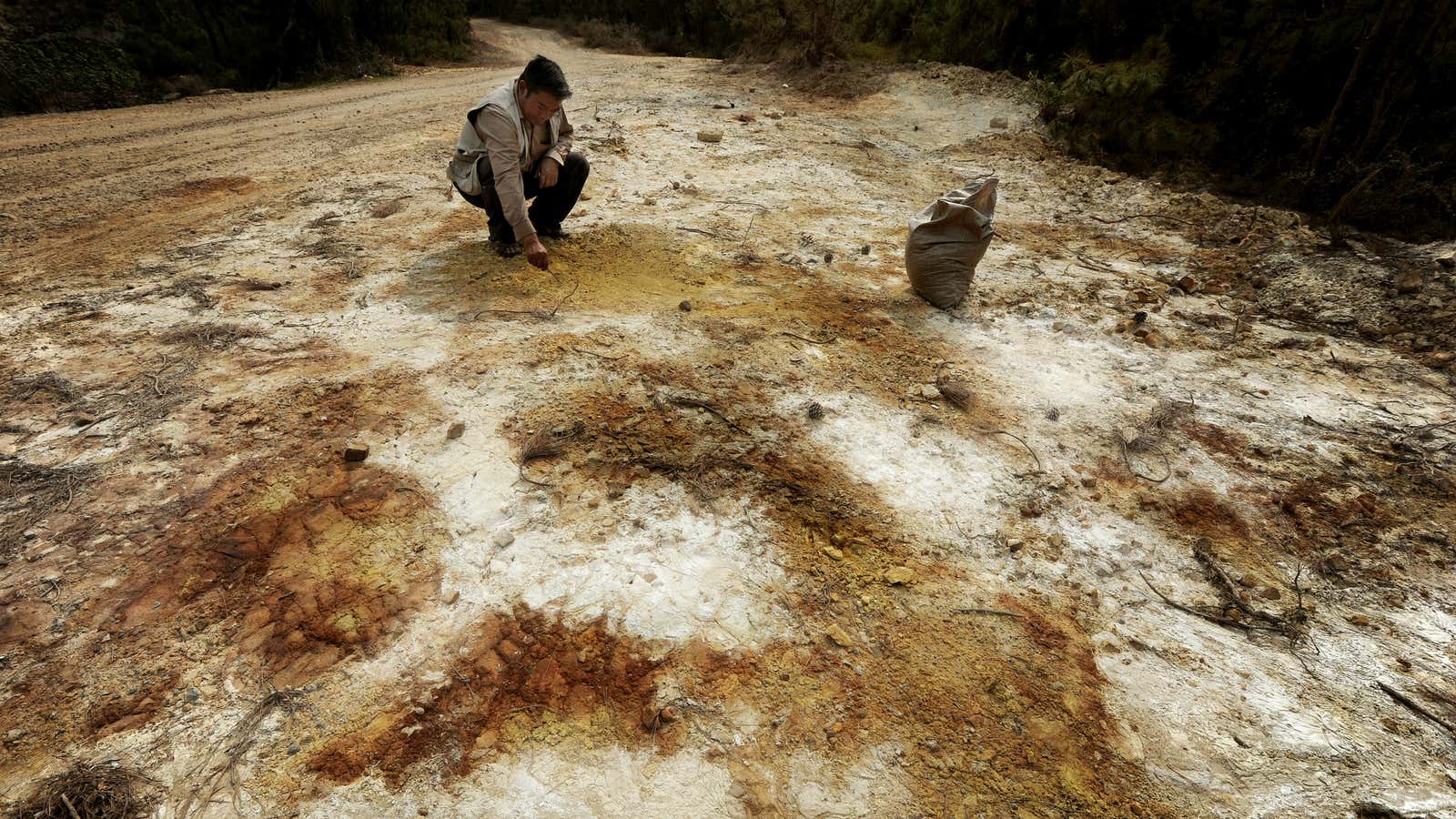 China’s poisoned soil is widespread, and a state secret—so citizens are mapping it themselves