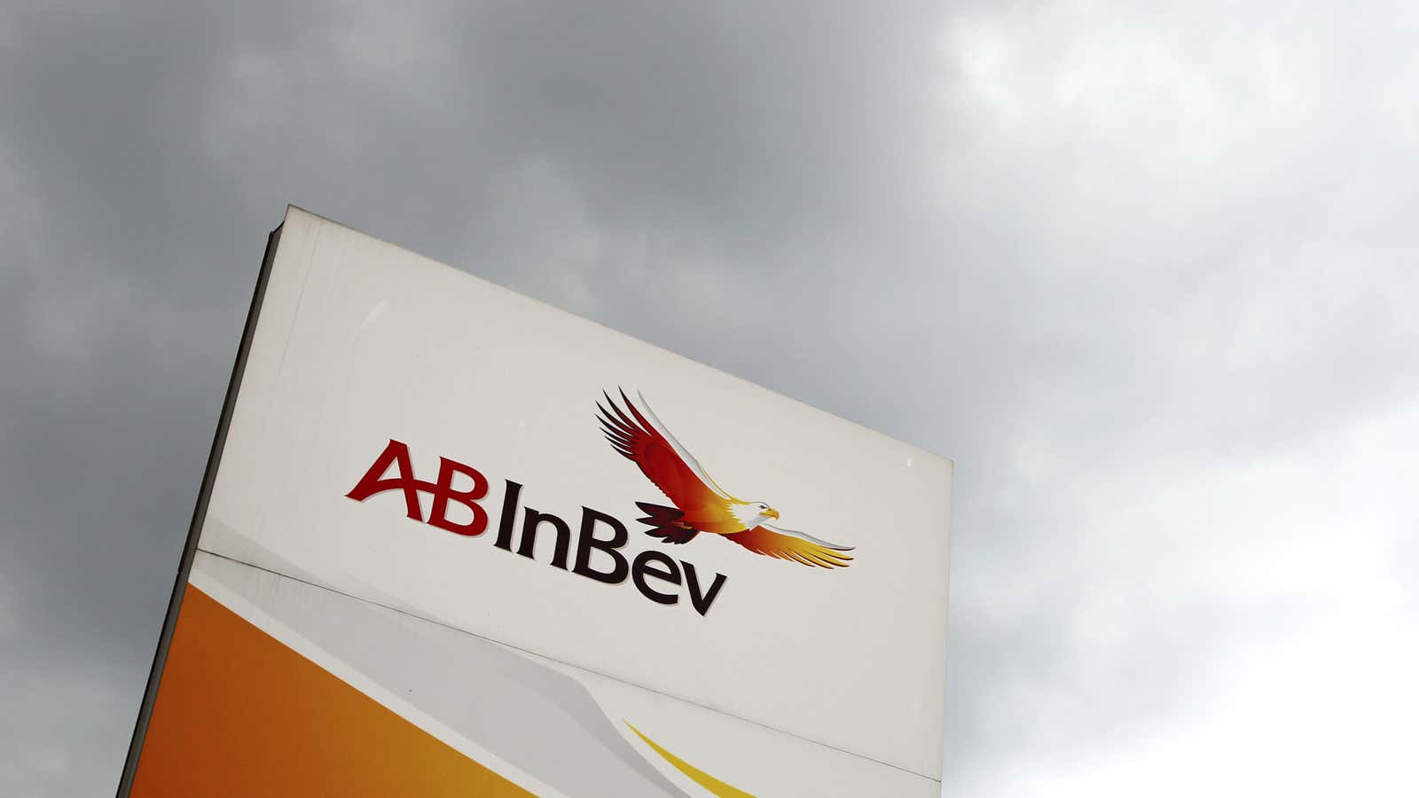 Аб инбев. Anheuser-Busch INBEV Бельгия. Компания Anheuser Busch INBEV. INBEV бренды. Ab INBEV логотип.