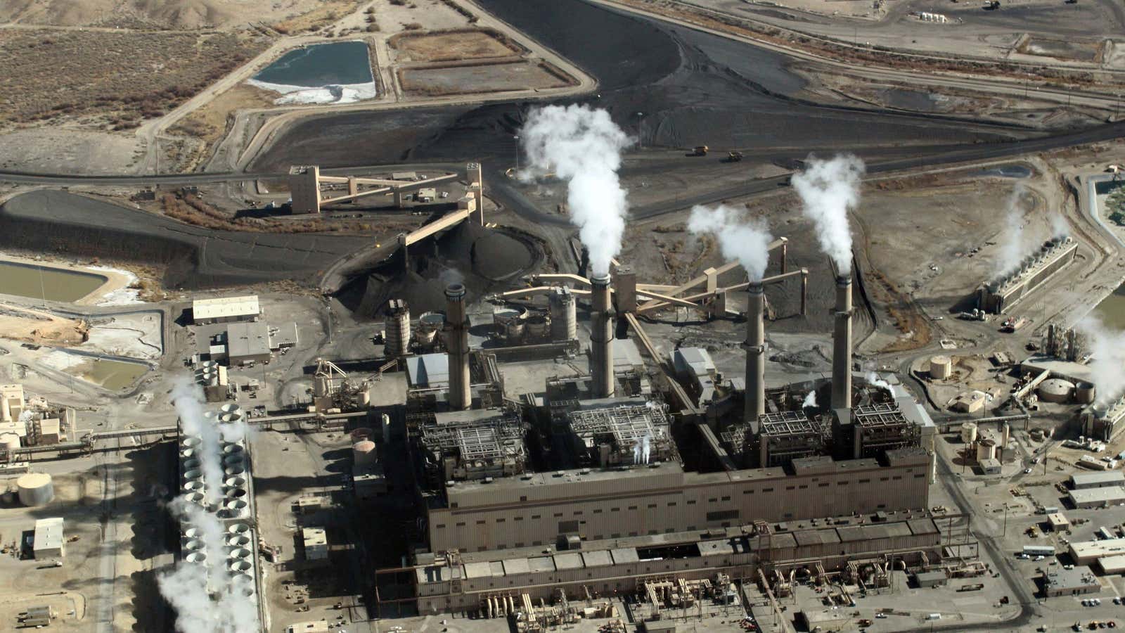 Coal-powered San Juan Generating Station will close by 2022.