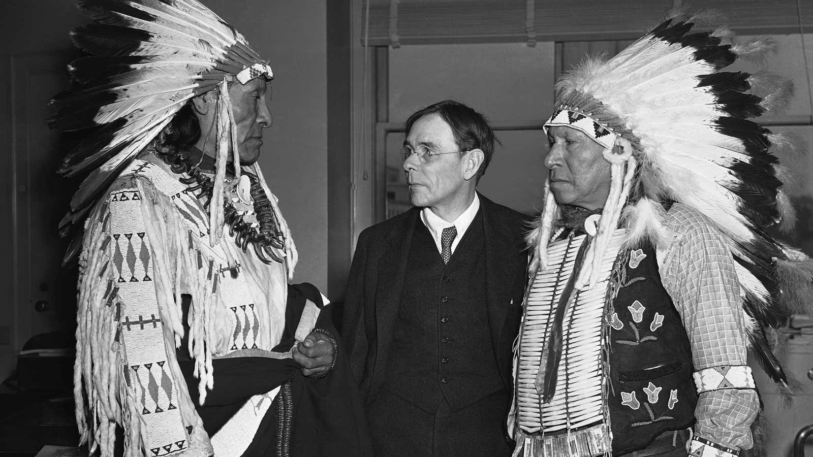 Survivors of the 1890 massacre at Wounded Knee visit Washington in 1938 to testify.