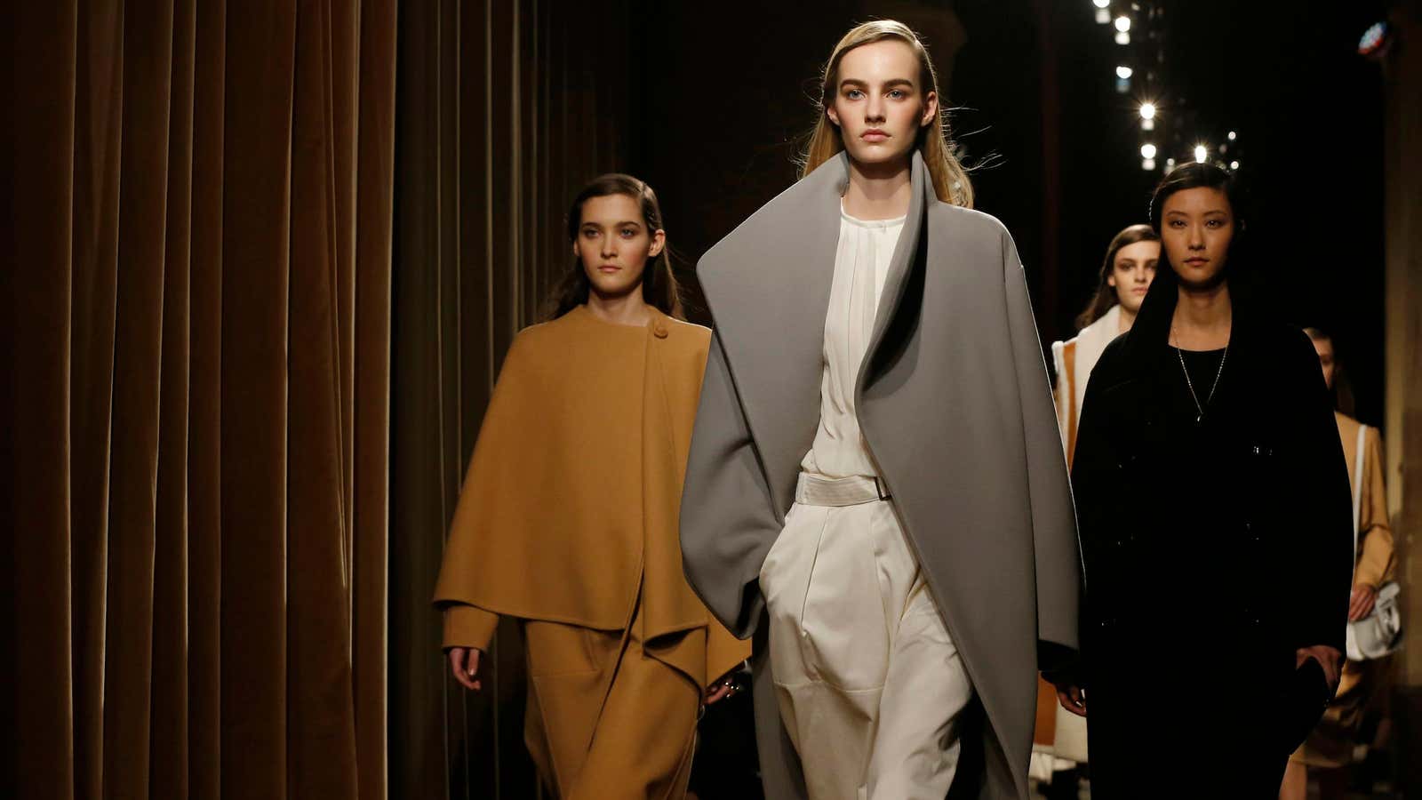 Hermès fall/winter 2014 collection by Christophe Lemaire epitomizes his low-key elegance.