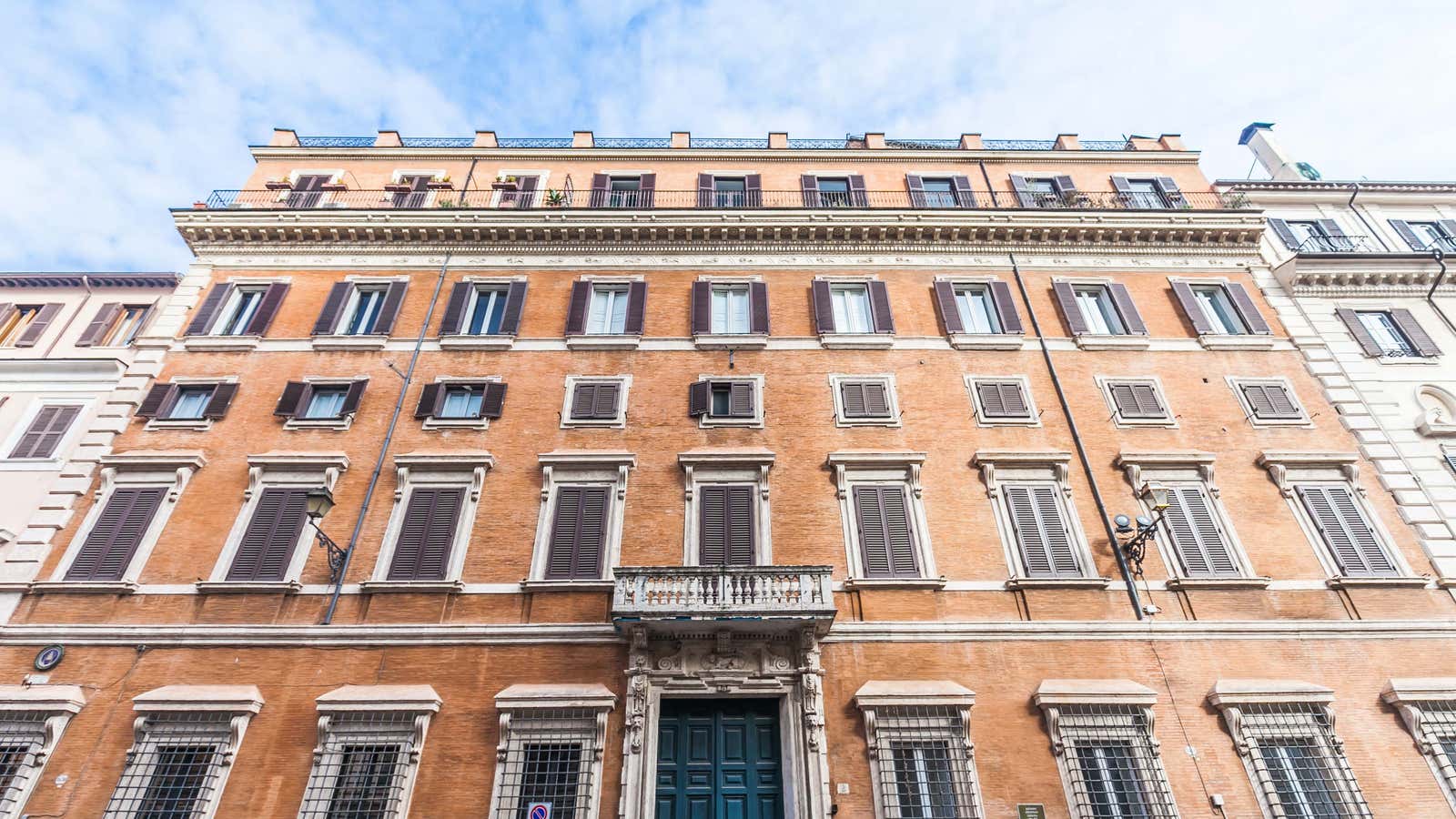A $44 million Roman mansion will be auctioned this week—and crypto bids ...