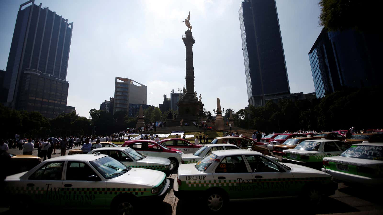 Hailing a car in Mexico is not without danger.