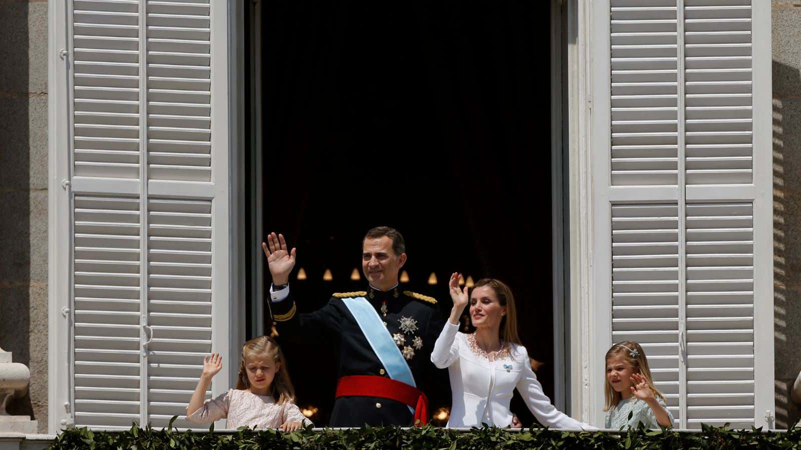 Felipe VI: trying to redeem his family.