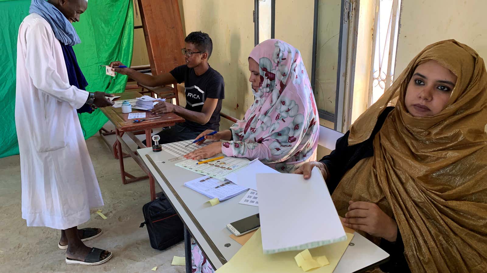 Voting in Mauritania.