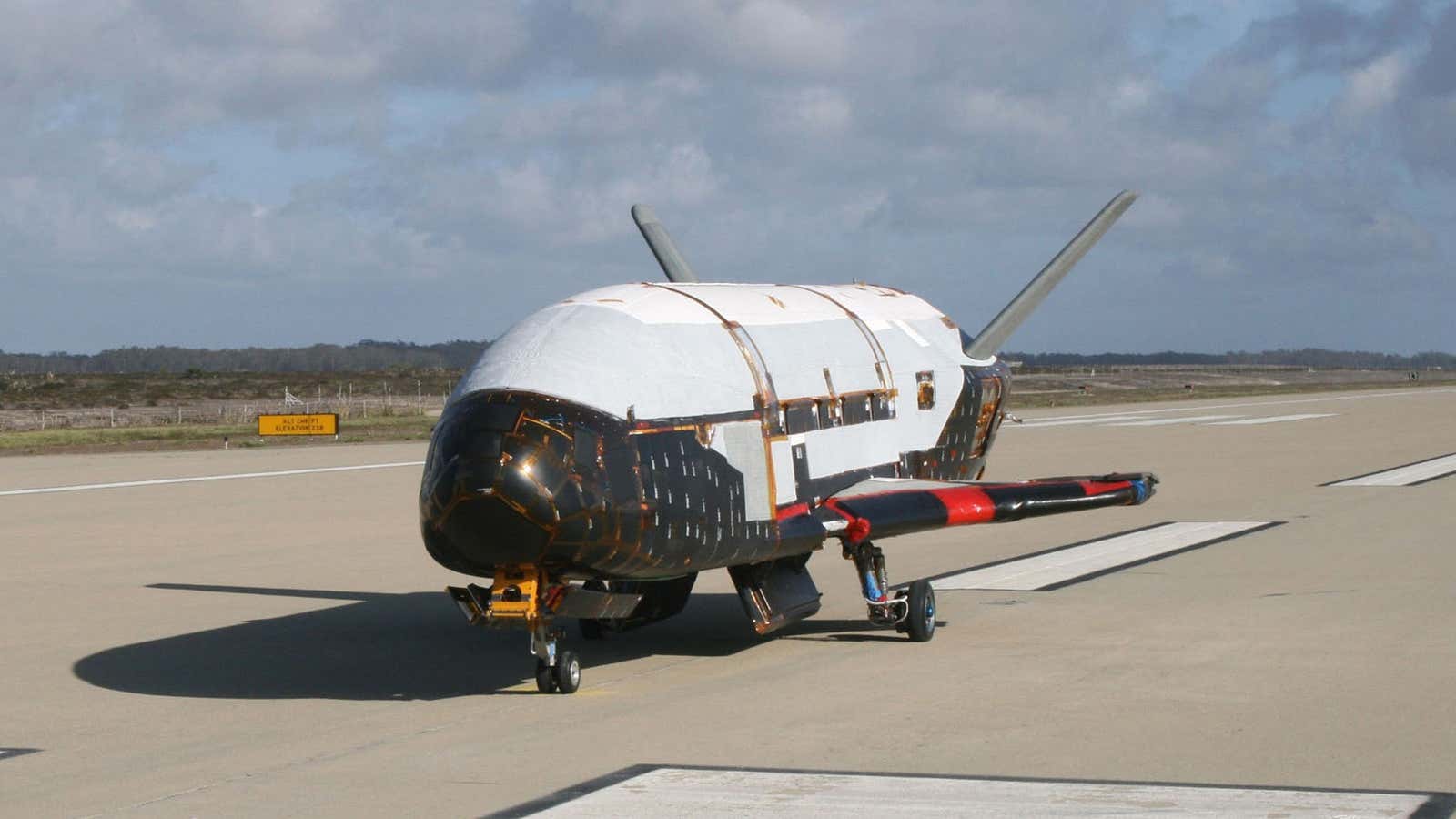 The mysterious X-37B space drone orbits the earth for the US Air Force.