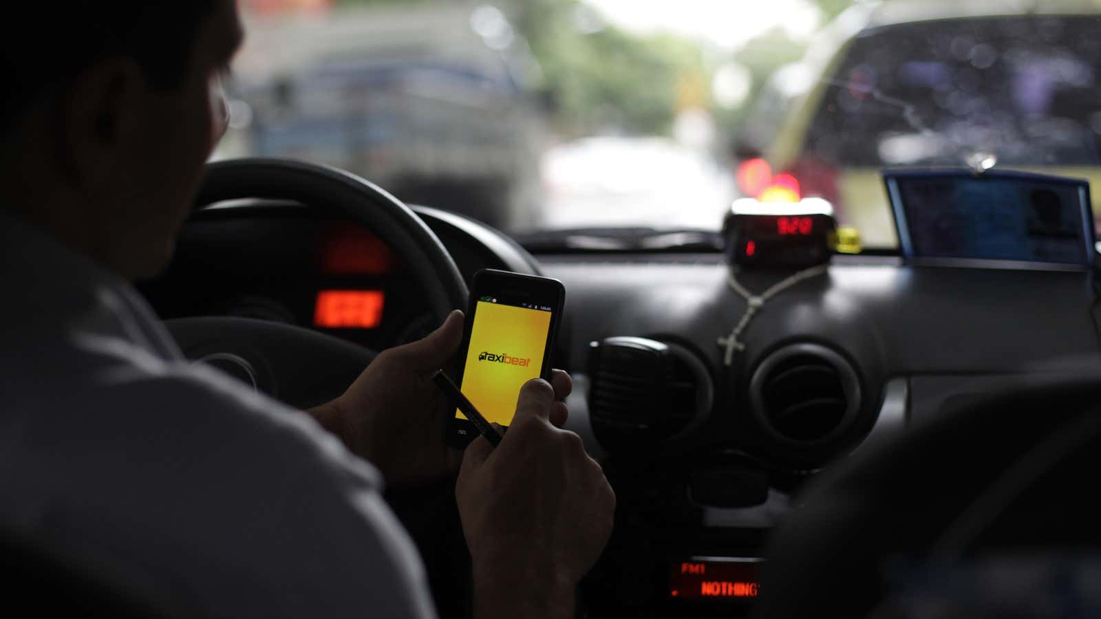 Brazilian cab drivers are already keen on using apps to find passengers, and now they’re using one to learn English.