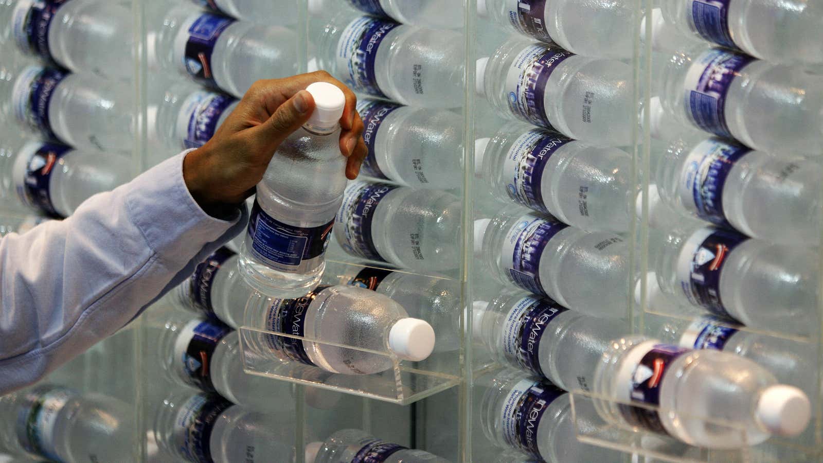 “Gluten-free” water shows how ridiculous food labeling has become