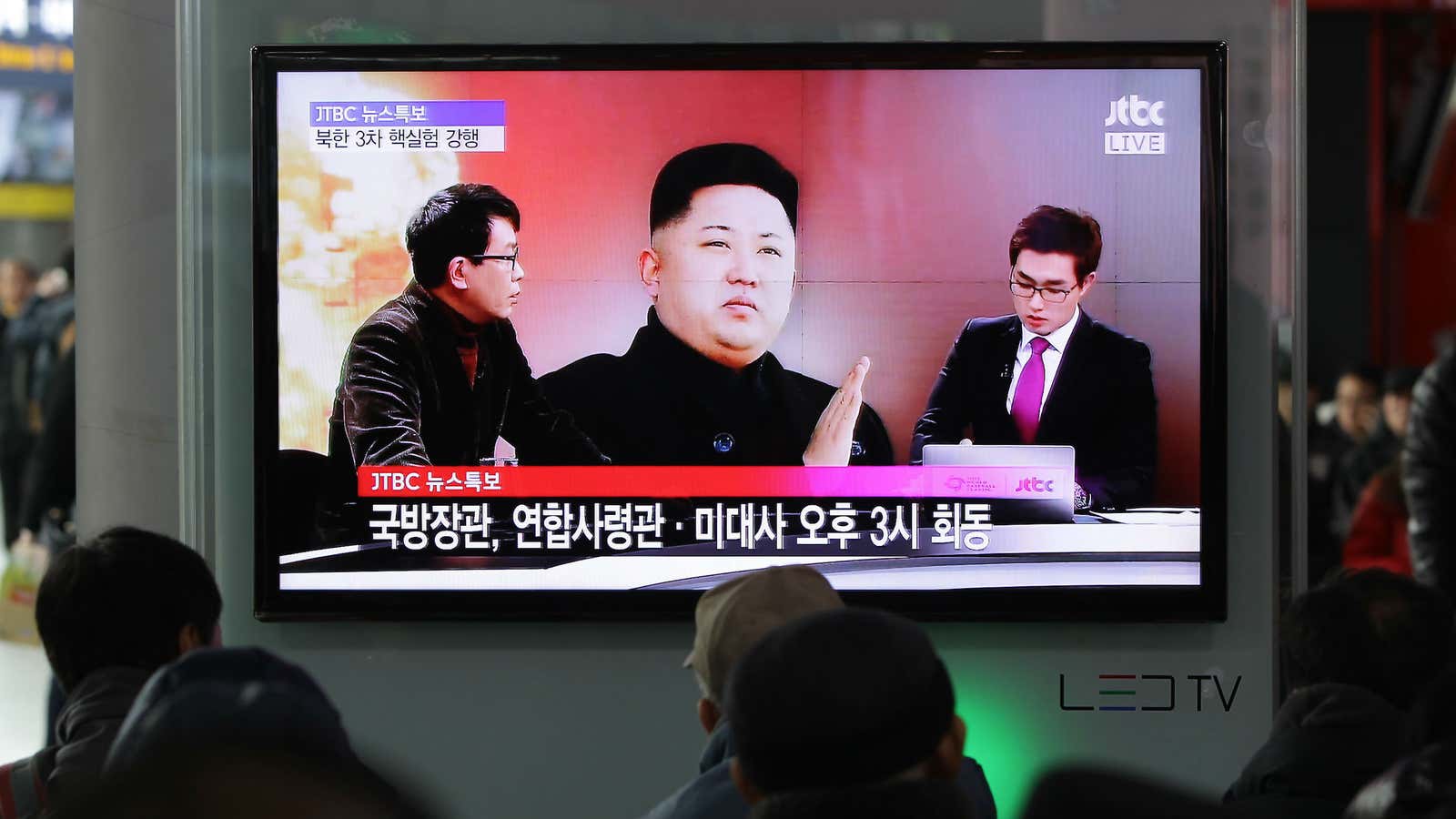 Kim Jong-Un confirms the “safe and perfect” test of a nuclear weapon.