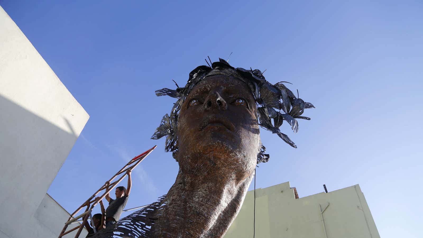 “Primavera,”  dedicated to Cuban women, by Rafael San Juan, in the 2015 Havana Biennial.