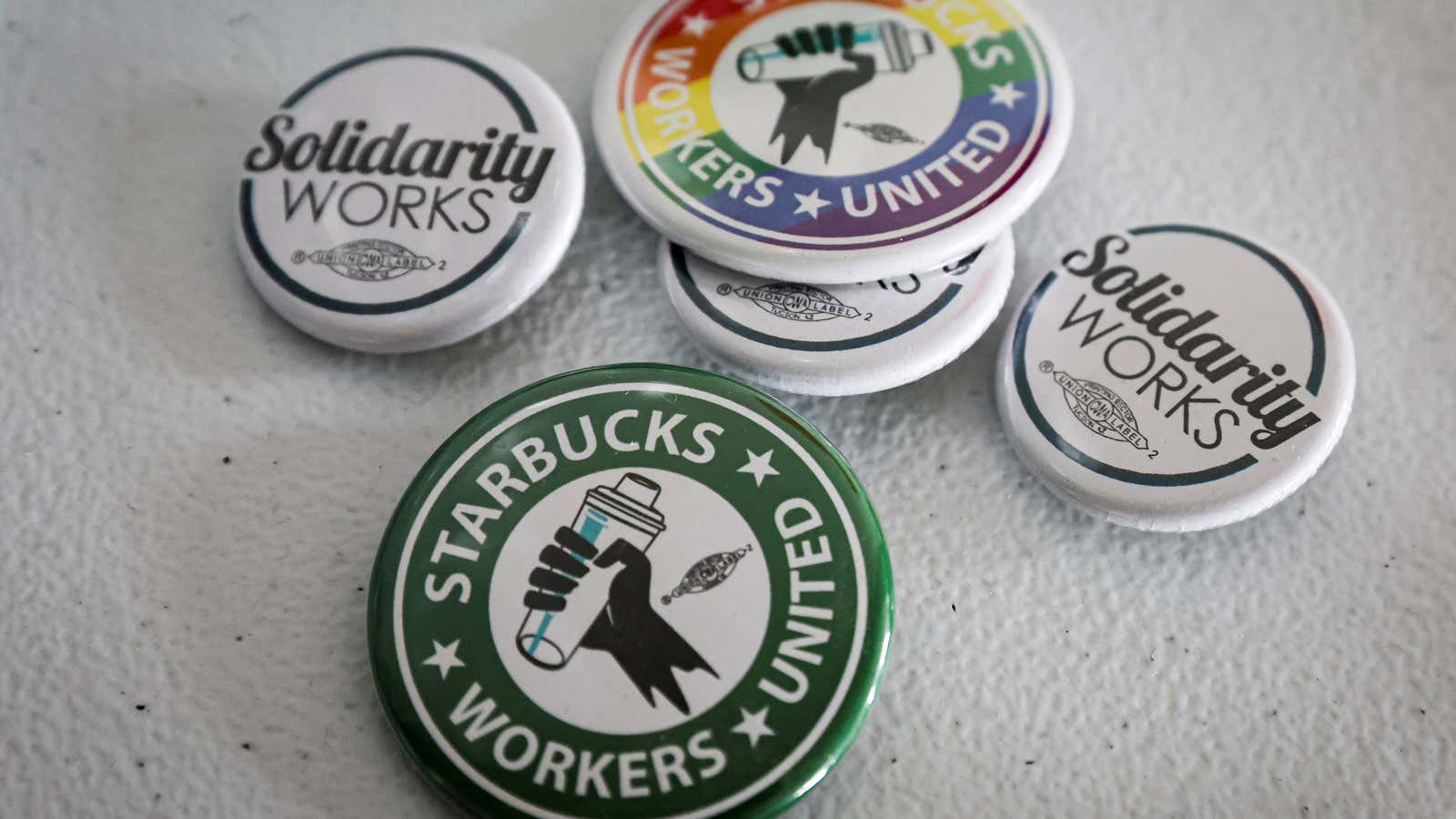 🌎 Starbucks steps up anti-union fight