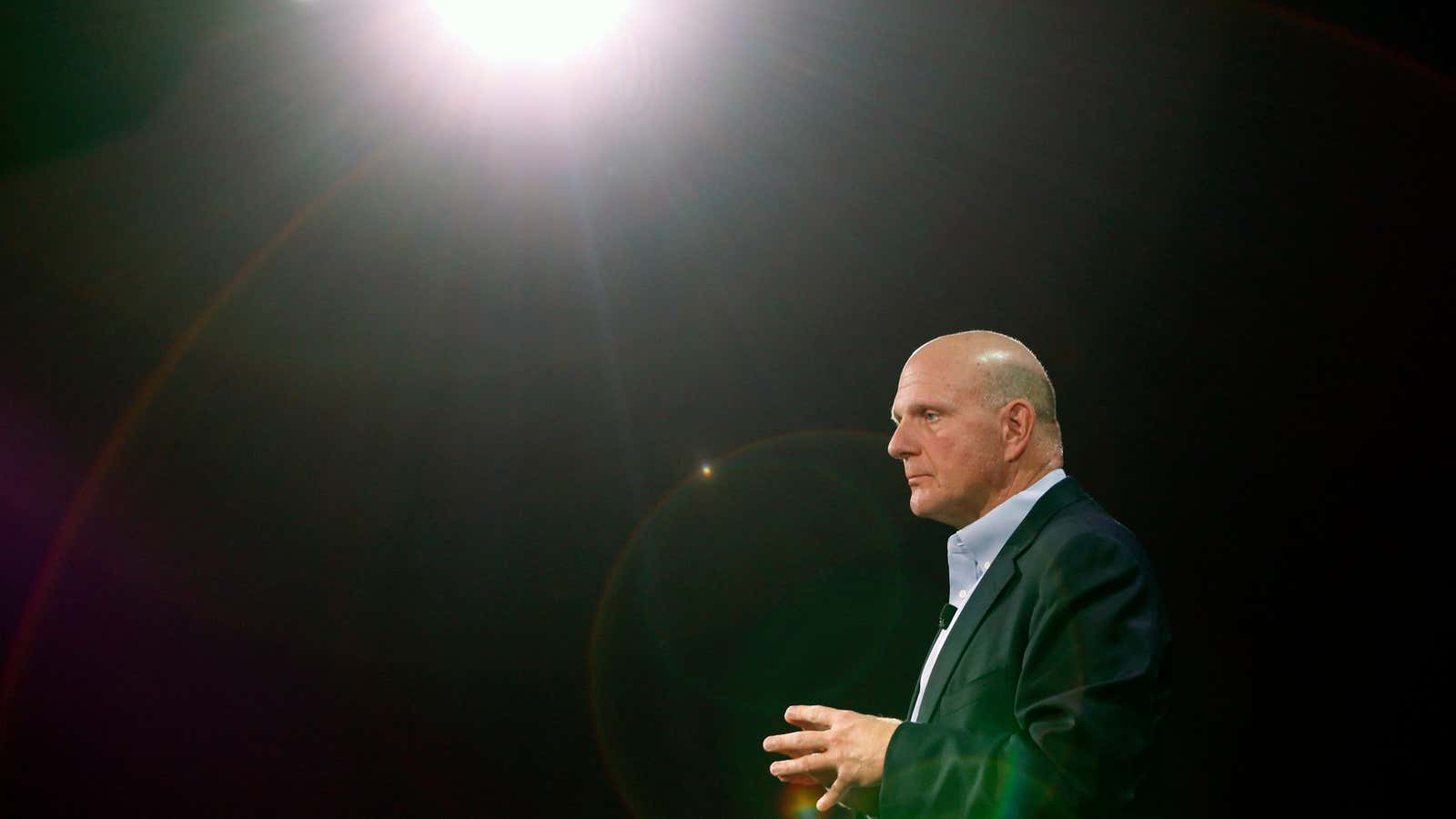 Microsoft CEO Steve Ballmer speaks during the launch of Windows Phone 8 in San Francisco, California October 29, 2012. REUTERS/Robert Galbraith (UNITED STATES – Tags:…