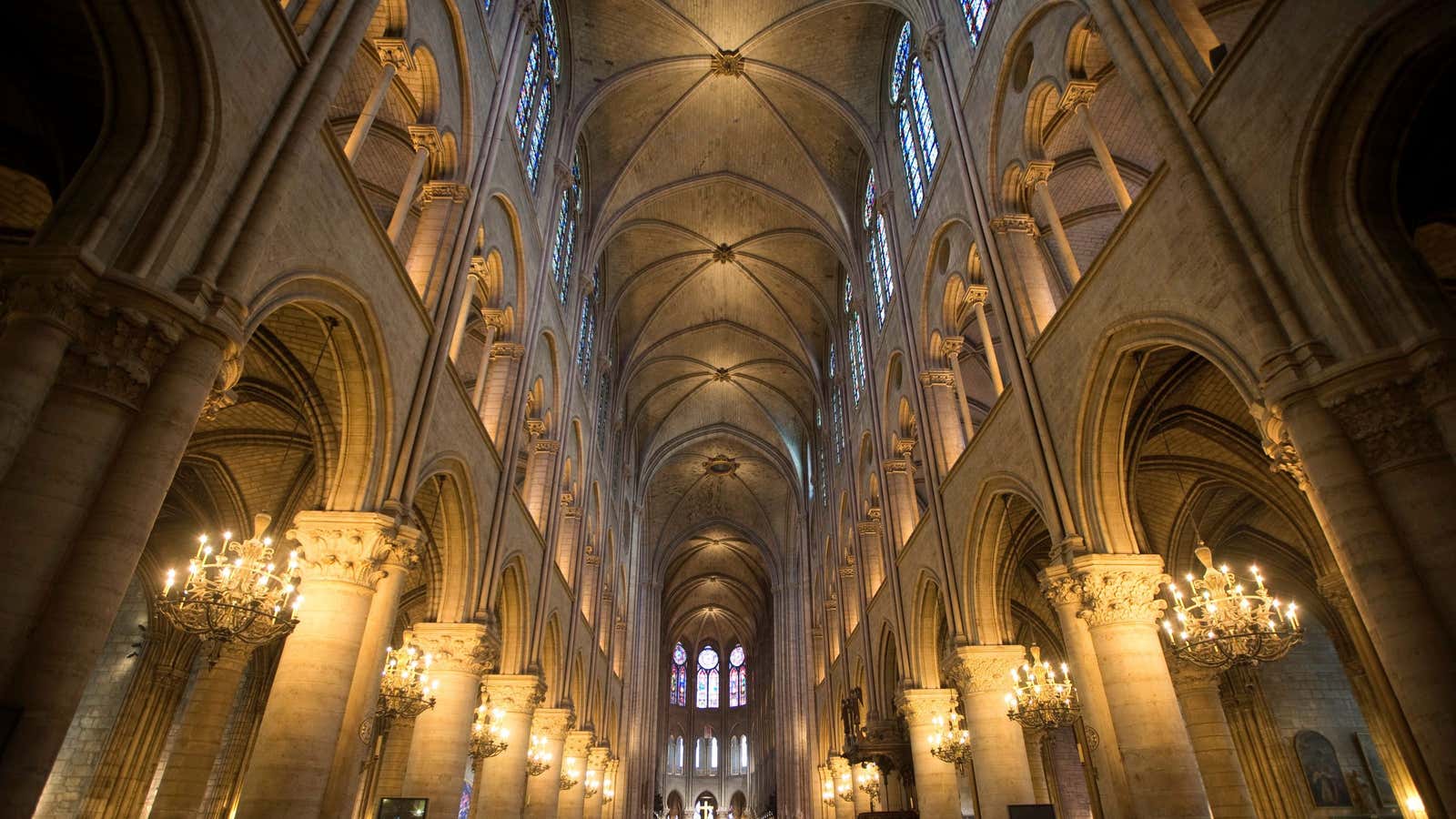 FILE PHOTO: Inside view of Notre-Dame de Paris Cathedral in Paris October 18, 2012.    REUTERS/Charles Platiau/File Photo – RC1EF126F540