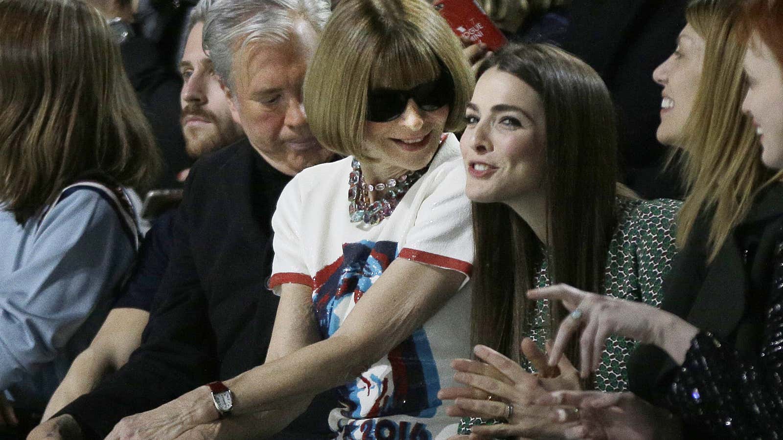 Wintour in a “Clinton 2016” t-shirt designed by Marc Jacobs.