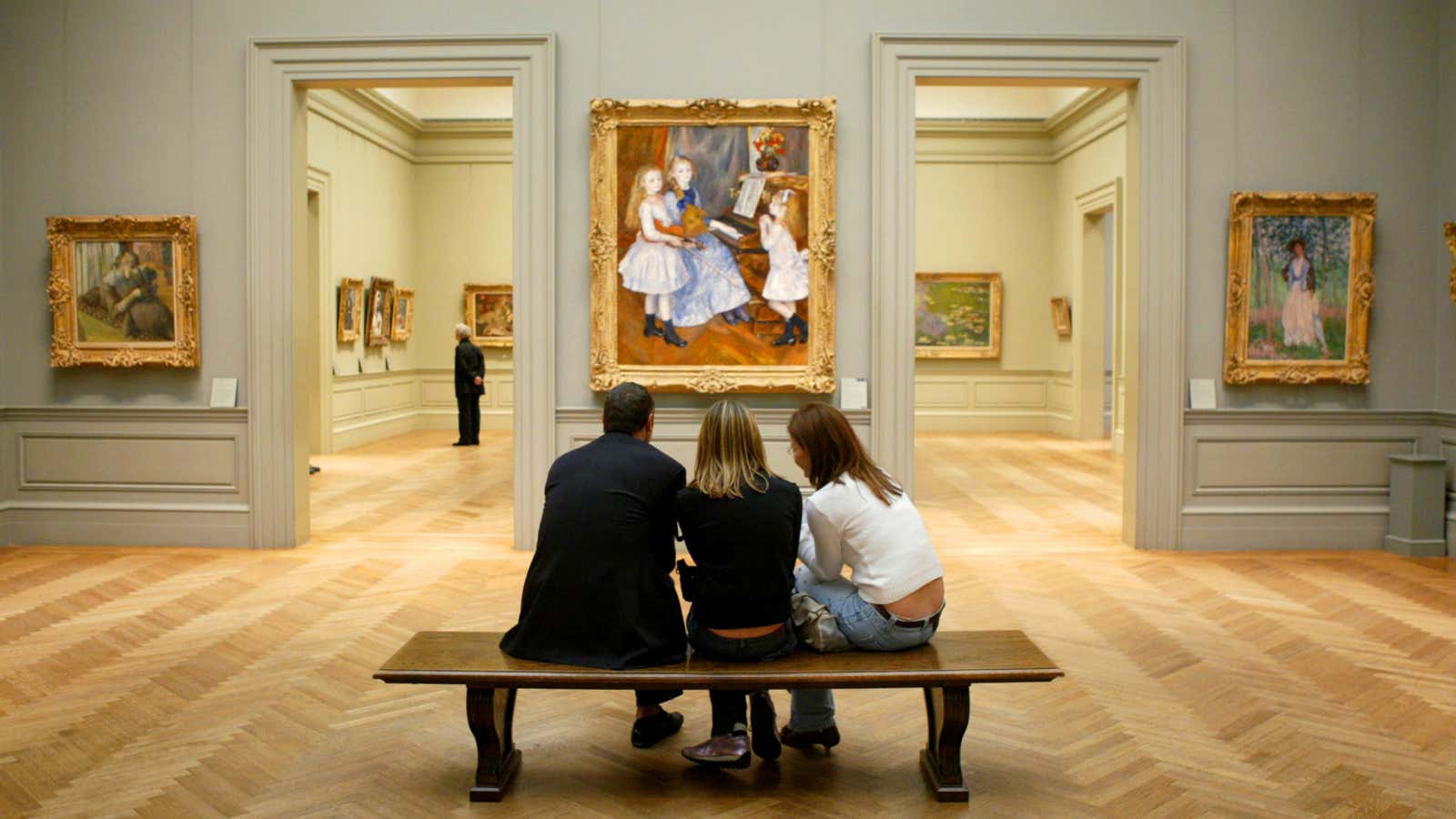 The Met’s $25 recommended donation helps patrons actually see art, not crowds.