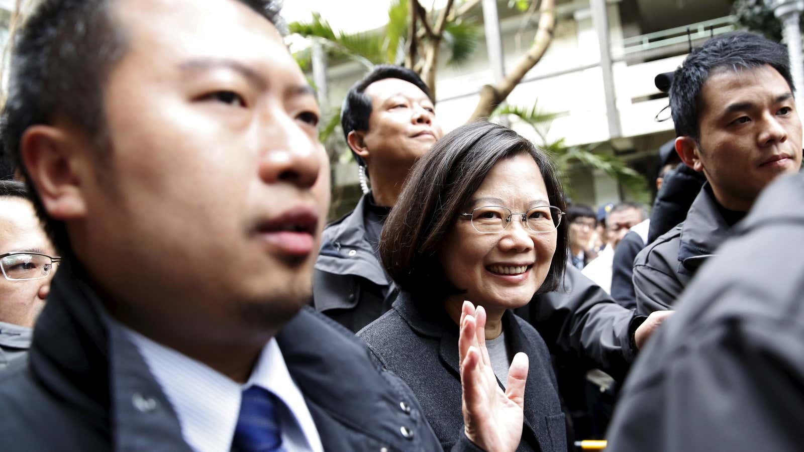 Taiwan's new president Tsai Ing-wen is a female academic who loves cats ...