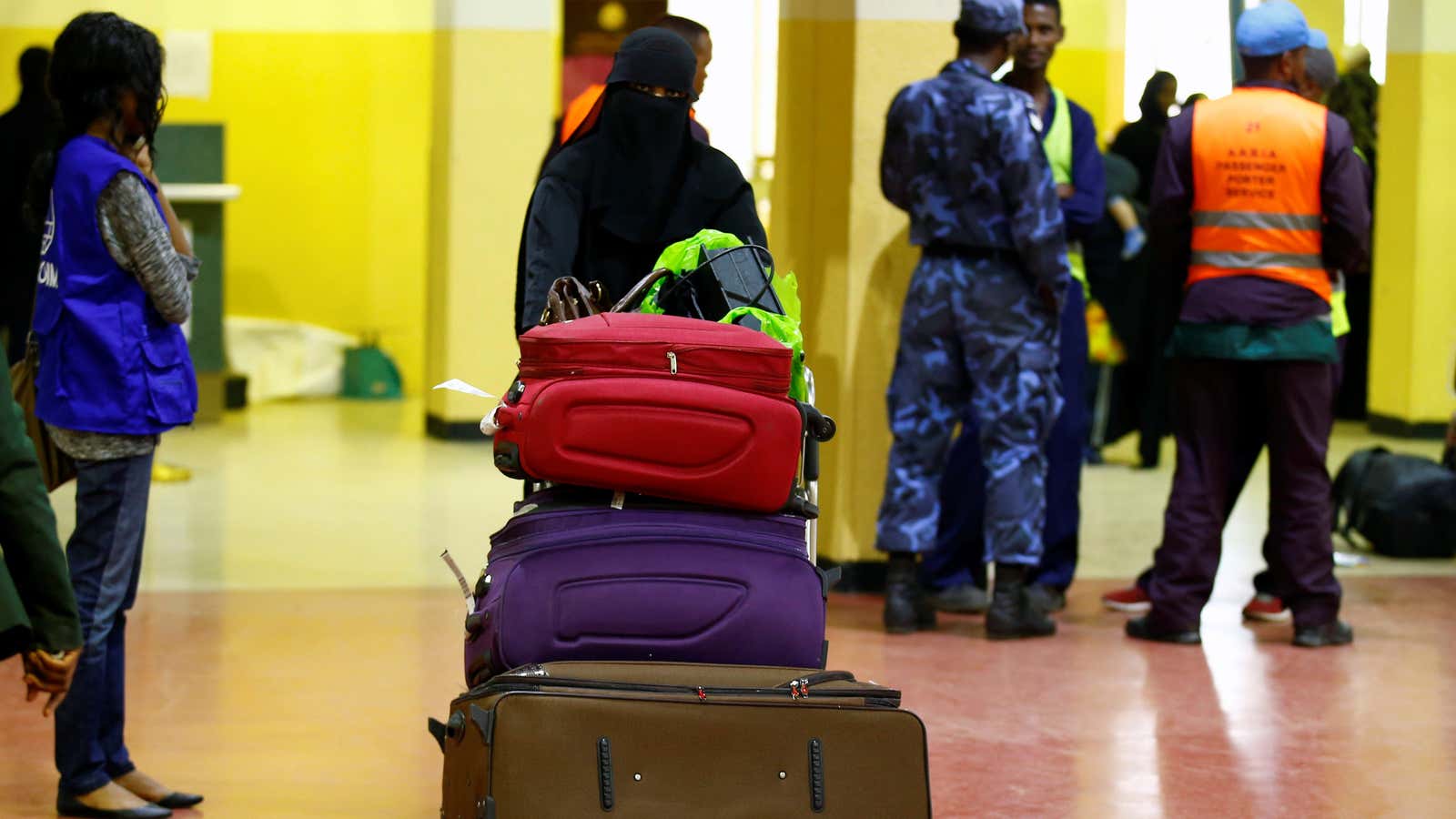 An Ethiopian returnee from Saudi Arabia arrives at the Bole International Airport in Addis Ababa, Ethiopia, July 31, 2017.