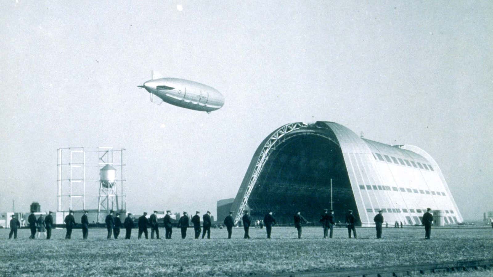 Google takes over aging Moffett Field and its airship hangars