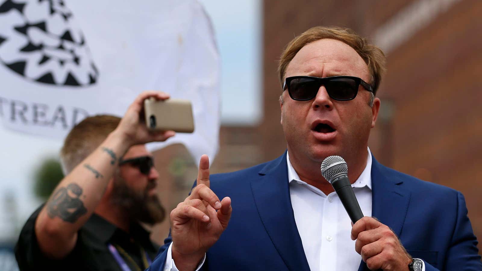 A eulogy for Infowars.