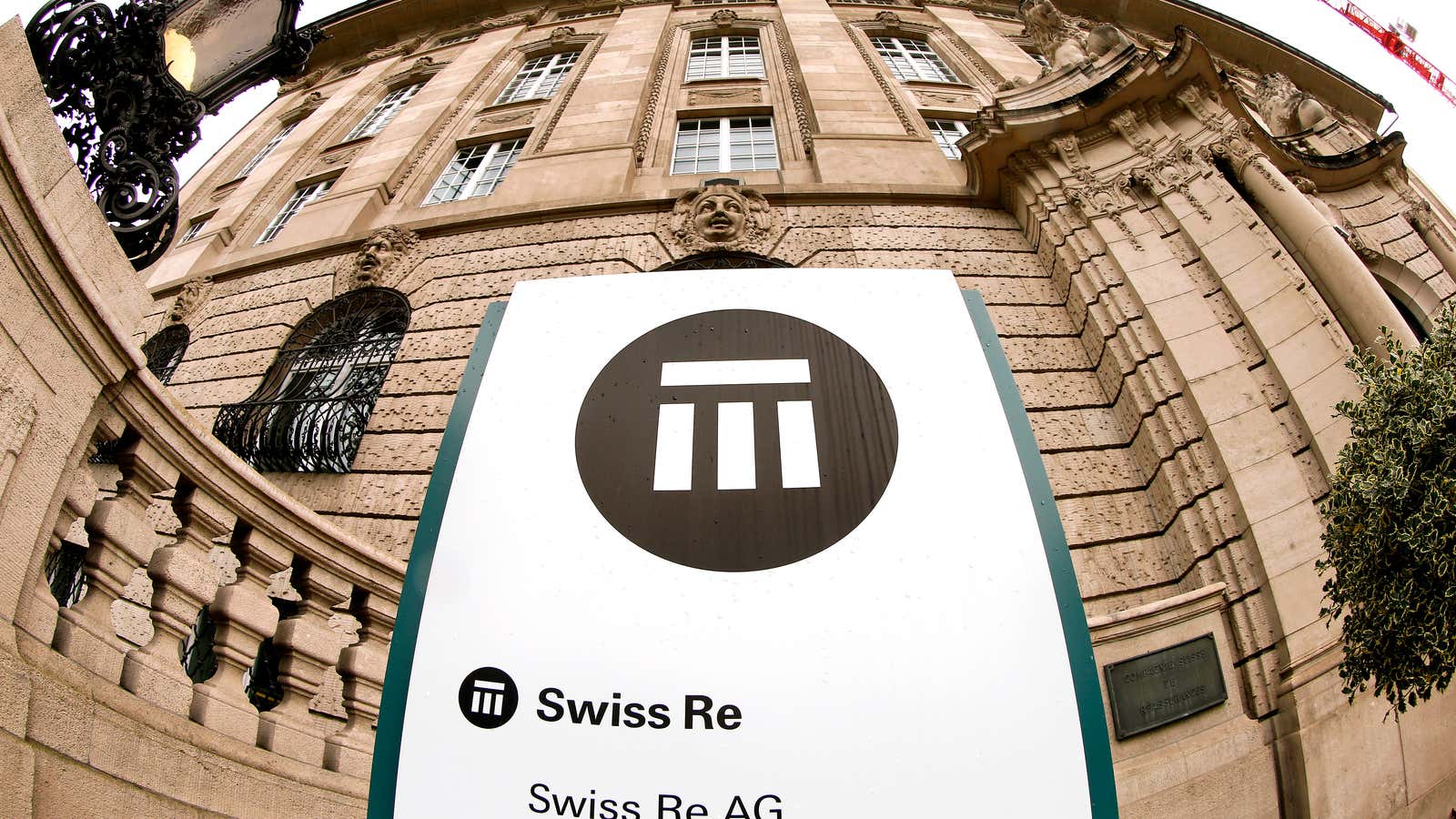 , September 23, 2015. Reinsurer Swiss Re AG has agreed to buy Guardian Financial Services, the Swiss group said on Wednesday, bolstering the British business…