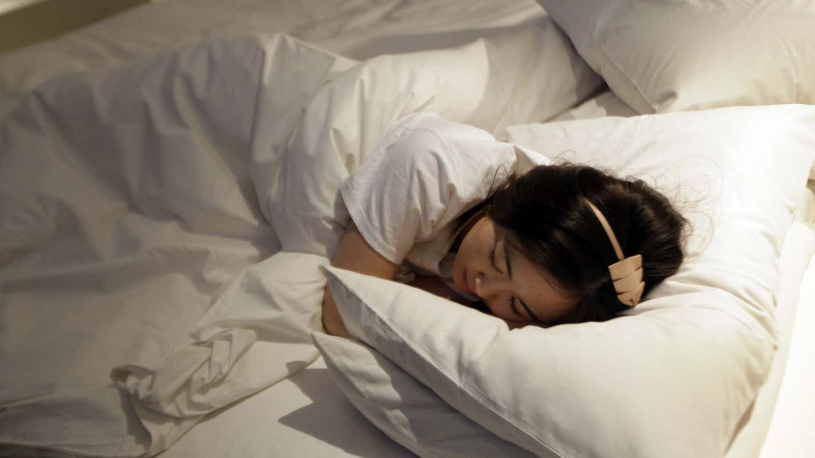 Can't Sleep? Here Are Some Surprising Strategies That Actually Work - WSJ