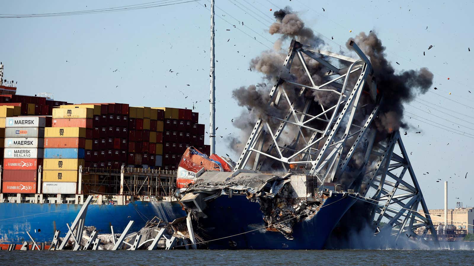 Image for 21 Men Are Trapped Without Their Phones on Ship Involved in Baltimore’s Bridge Collapse